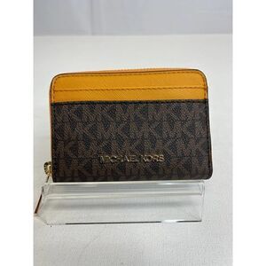 Michael Kors Jet set travel Wallet NWT